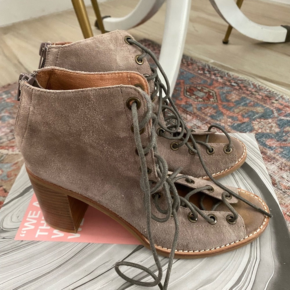 Jeffery Campbell heels